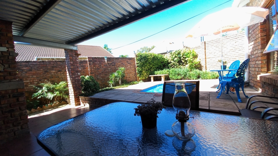 3 Bedroom Property for Sale in Strelitzia Park Eastern Cape